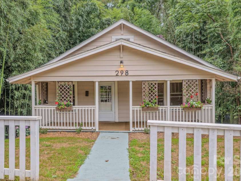 298 State Street, Asheville, NC 28806.  MLS# CAR4416453, YatesRealty ID 46180. 