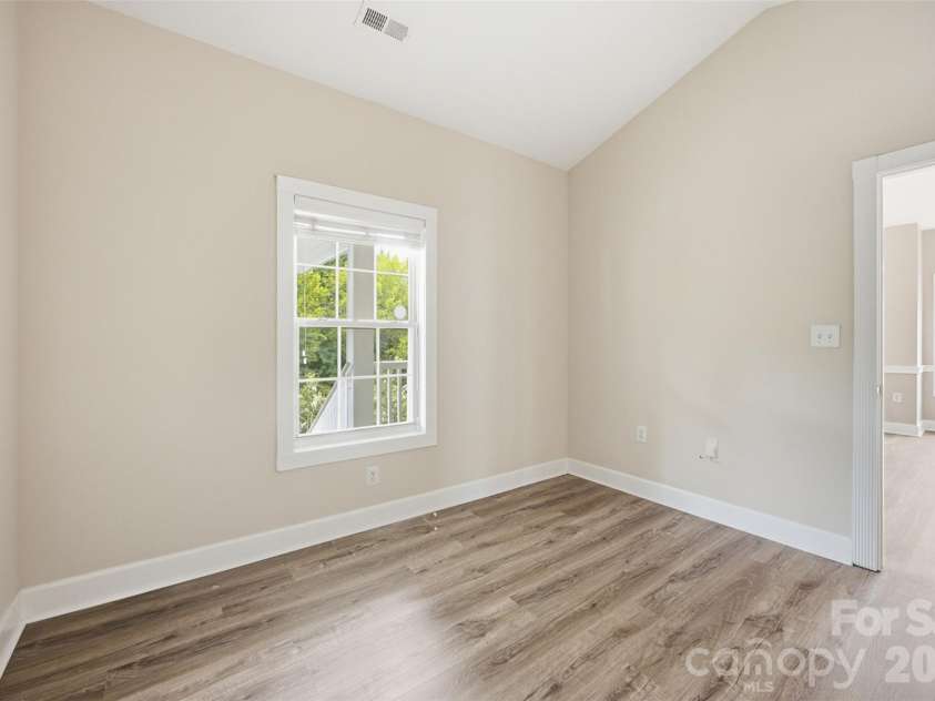 8751 Coralbell Lane, Charlotte, NC 28213.  MLS# CAR4413082, YatesRealty ID 46182. 
