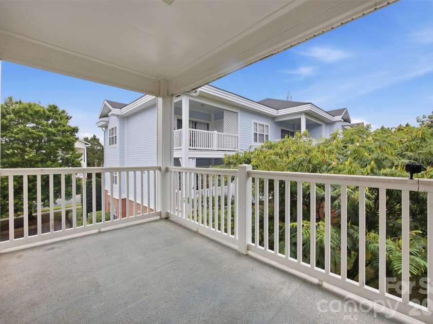 8751 Coralbell Lane, Charlotte, NC 28213.  MLS# CAR4413082, YatesRealty ID 46182. 