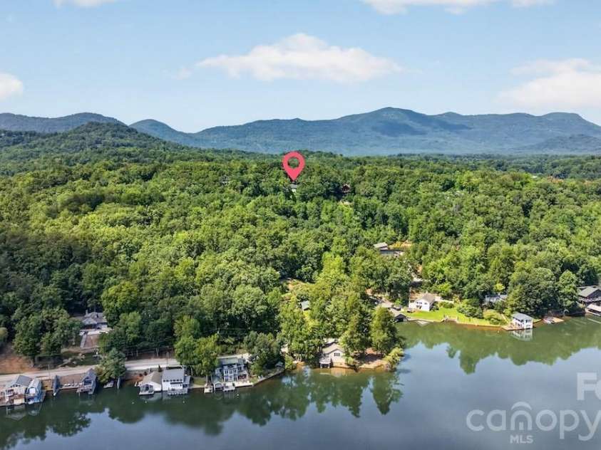 187 Caledonia Road, Landrum, SC 29356.  MLS# CAR4417310, YatesRealty ID 46184. 