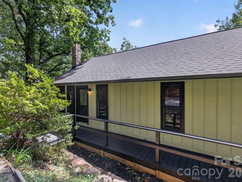 187 Caledonia Road, Landrum, SC 29356.  MLS# CAR4417310, YatesRealty ID 46184. 