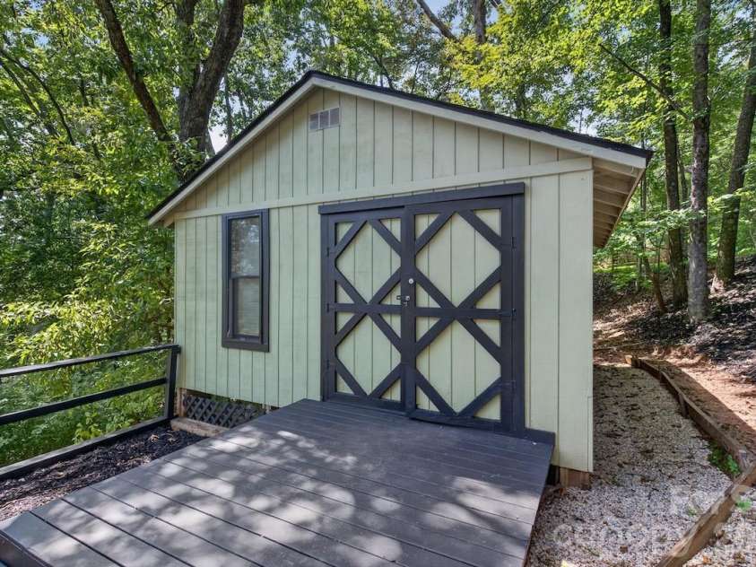 187 Caledonia Road, Landrum, SC 29356.  MLS# CAR4417310, YatesRealty ID 46184. 