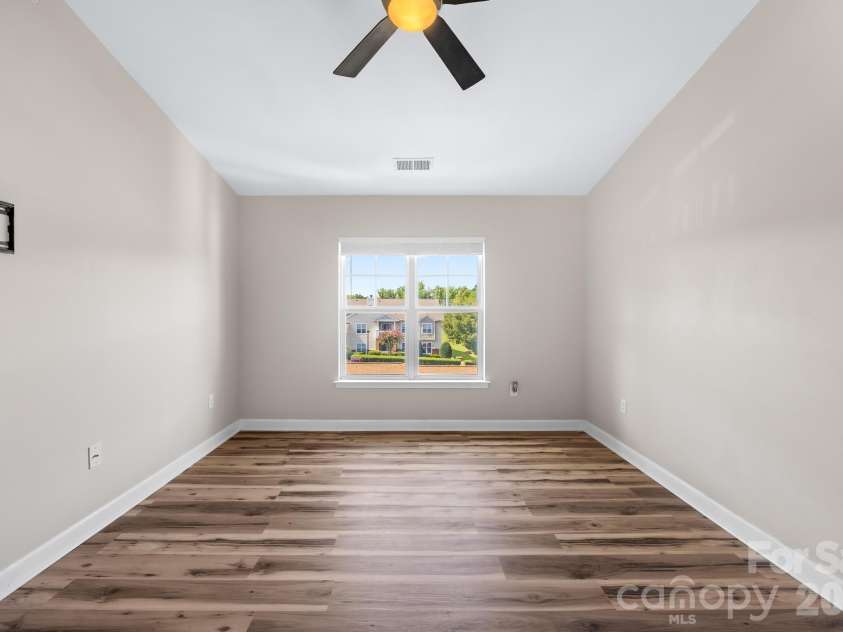 19747 Deer Valley Drive, Cornelius, NC 28031.  MLS# CAR4416876, YatesRealty ID 46186. 