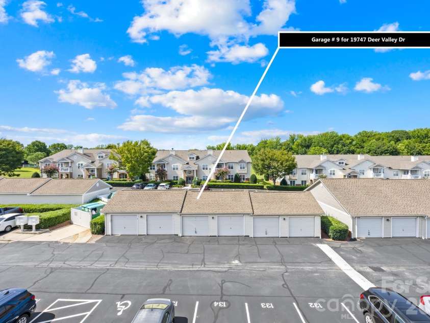 19747 Deer Valley Drive, Cornelius, NC 28031.  MLS# CAR4416876, YatesRealty ID 46186. 