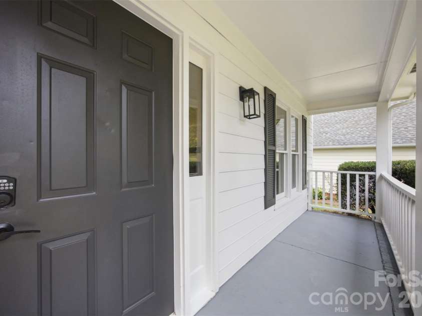 7241 Mcteal Place, Charlotte, NC 28262.  MLS# CAR4416616, YatesRealty ID 46187. 