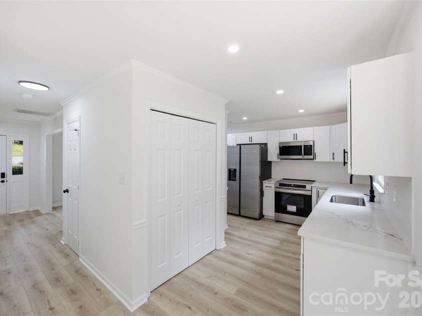 7241 Mcteal Place, Charlotte, NC 28262.  MLS# CAR4416616, YatesRealty ID 46187. 