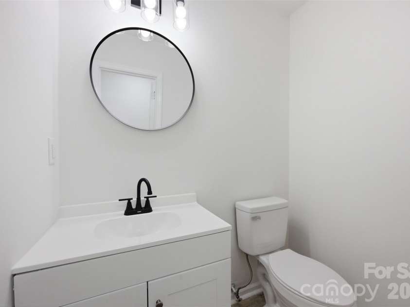 7241 Mcteal Place, Charlotte, NC 28262.  MLS# CAR4416616, YatesRealty ID 46187. 