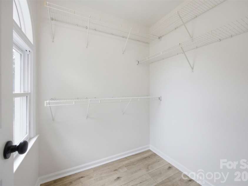 7241 Mcteal Place, Charlotte, NC 28262.  MLS# CAR4416616, YatesRealty ID 46187. 