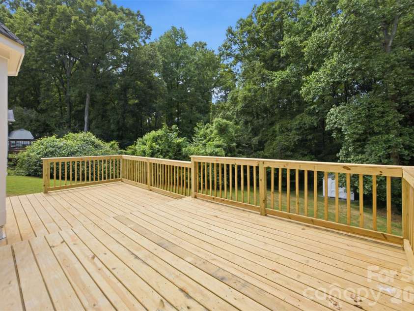 7241 Mcteal Place, Charlotte, NC 28262.  MLS# CAR4416616, YatesRealty ID 46187. 