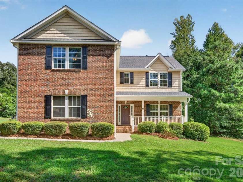3658 Travertine Drive, Lancaster, SC 29720.  MLS# CAR4416943, YatesRealty ID 46188. 