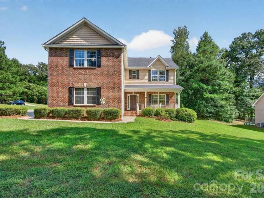 3658 Travertine Drive, Lancaster, SC 29720.  MLS# CAR4416943, YatesRealty ID 46188. 