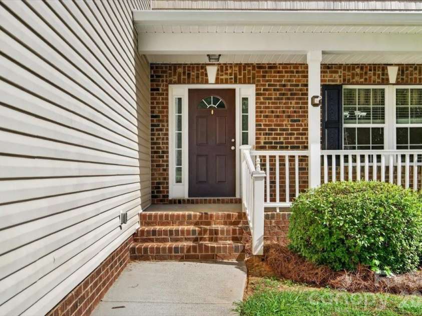 3658 Travertine Drive, Lancaster, SC 29720.  MLS# CAR4416943, YatesRealty ID 46188. 