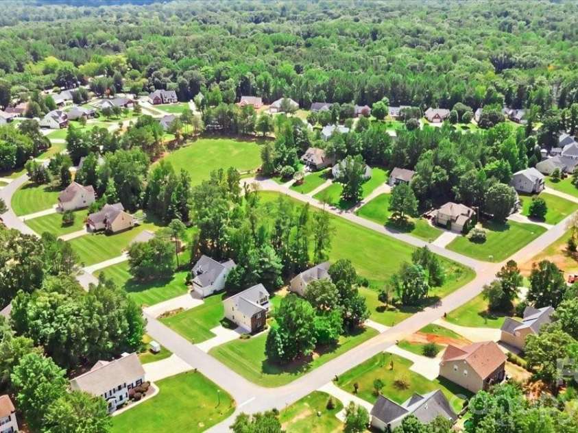 3658 Travertine Drive, Lancaster, SC 29720.  MLS# CAR4416943, YatesRealty ID 46188. 