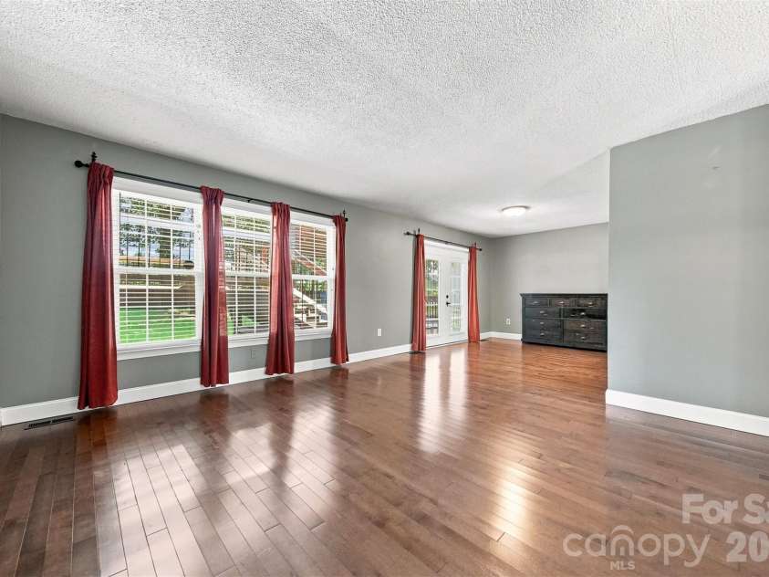 4662 Granada Hills Drive, Granite Falls, NC 28630.  MLS# CAR4416973, YatesRealty ID 46189. 