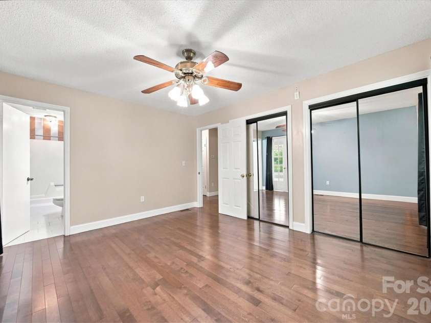 4662 Granada Hills Drive, Granite Falls, NC 28630.  MLS# CAR4416973, YatesRealty ID 46189. 
