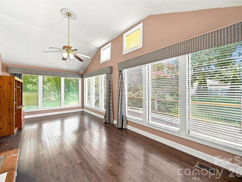 4662 Granada Hills Drive, Granite Falls, NC 28630.  MLS# CAR4416973, YatesRealty ID 46189. 