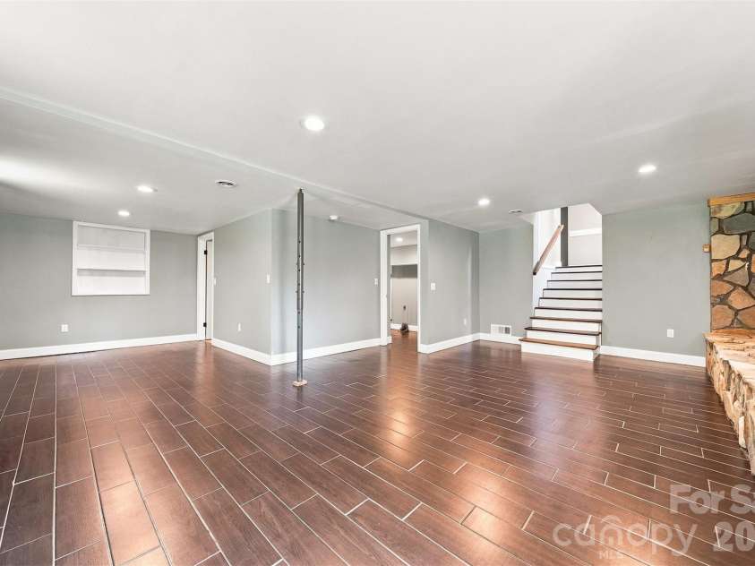 4662 Granada Hills Drive, Granite Falls, NC 28630.  MLS# CAR4416973, YatesRealty ID 46189. 