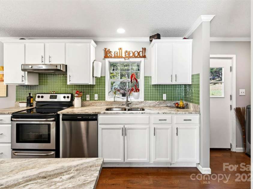 157 Blue Bird Meadows Drive, Nebo, NC 28761.  MLS# CAR4312209, YatesRealty ID 4619. 