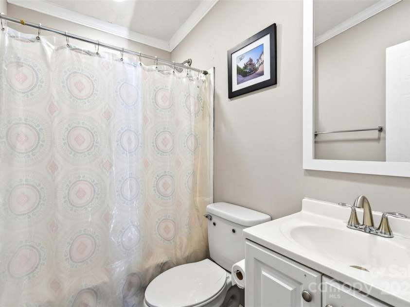 157 Blue Bird Meadows Drive, Nebo, NC 28761.  MLS# CAR4312209, YatesRealty ID 4619. 