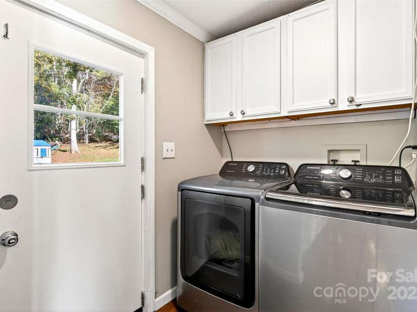 157 Blue Bird Meadows Drive, Nebo, NC 28761.  MLS# CAR4312209, YatesRealty ID 4619. 