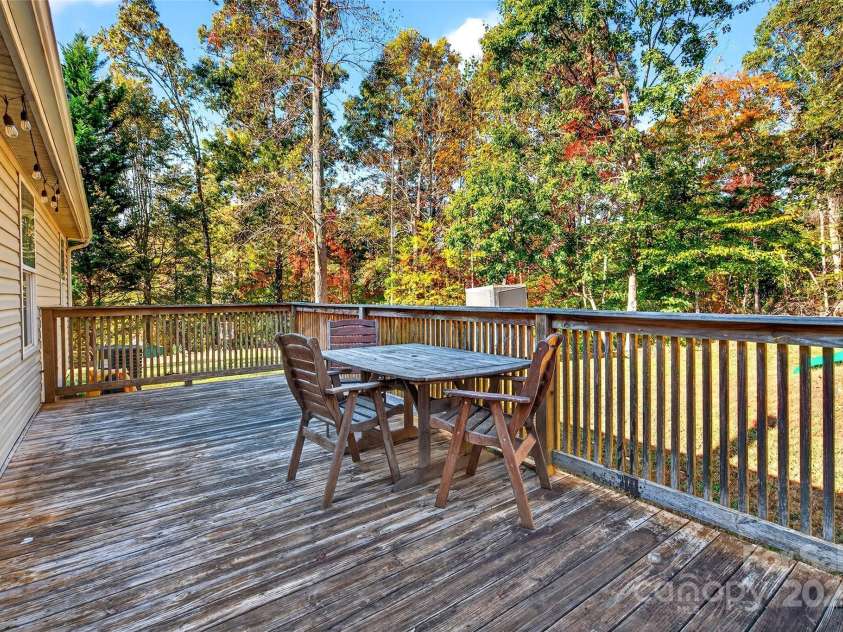 157 Blue Bird Meadows Drive, Nebo, NC 28761.  MLS# CAR4312209, YatesRealty ID 4619. 