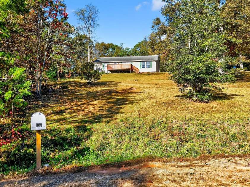 157 Blue Bird Meadows Drive, Nebo, NC 28761.  MLS# CAR4312209, YatesRealty ID 4619. 