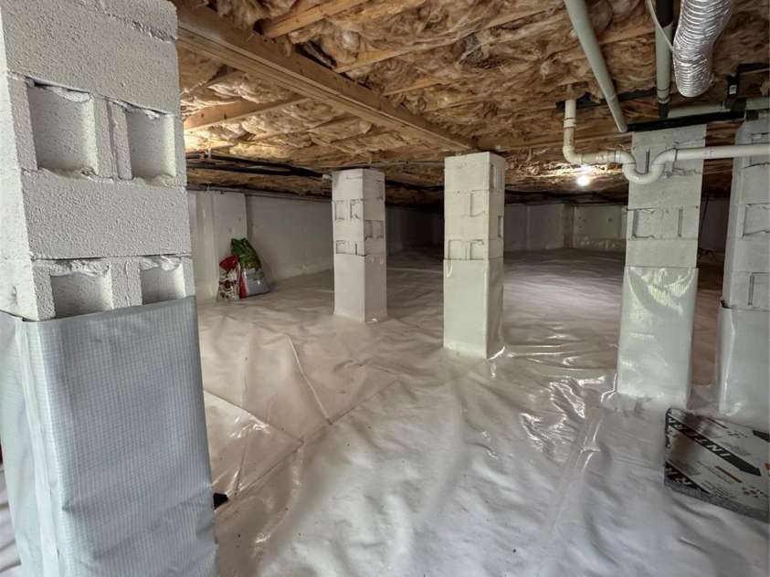 365 Trout Brook Loop, Newland, NC 28657.  MLS# CAR4359002, YatesRealty ID 4619. Basement/Crawlspace