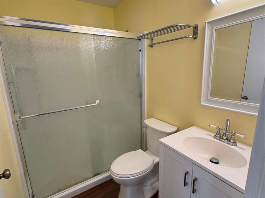 365 Trout Brook Loop, Newland, NC 28657.  MLS# CAR4359002, YatesRealty ID 4619. Guest Bath