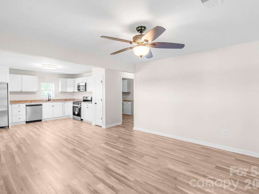 500 Gregory Road, Jefferson, SC 29718.  MLS# CAR4416987, YatesRealty ID 46190. 