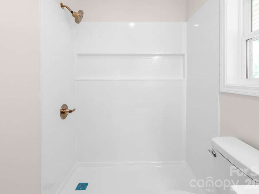 500 Gregory Road, Jefferson, SC 29718.  MLS# CAR4416987, YatesRealty ID 46190. 