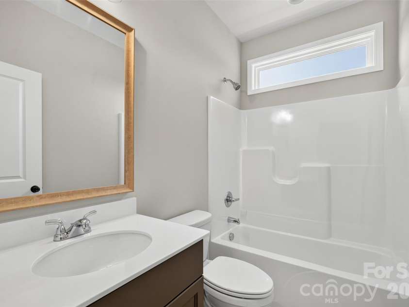 110 Elora Lane, Mooresville, NC 28115.  MLS# CAR4417104, YatesRealty ID 46191. Full bath 1 on upper level.