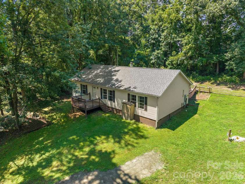 195 Shiloh Road, Asheville, NC 28803.  MLS# CAR4416952, YatesRealty ID 46192. 