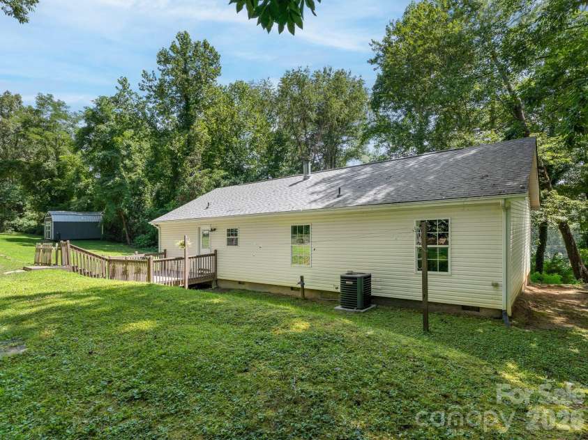 195 Shiloh Road, Asheville, NC 28803.  MLS# CAR4416952, YatesRealty ID 46192. 