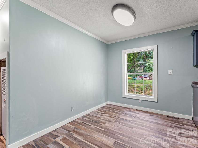 195 Shiloh Road, Asheville, NC 28803.  MLS# CAR4416952, YatesRealty ID 46192. 