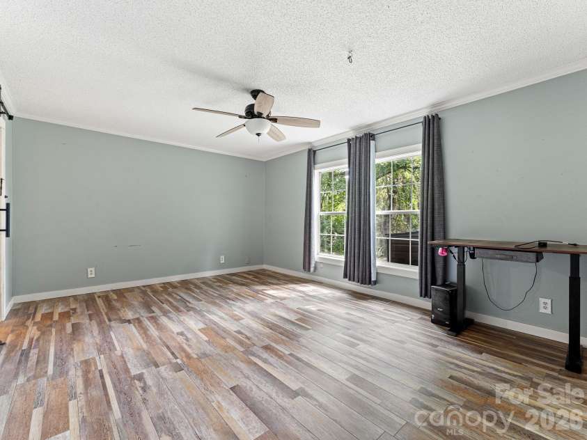 195 Shiloh Road, Asheville, NC 28803.  MLS# CAR4416952, YatesRealty ID 46192. 