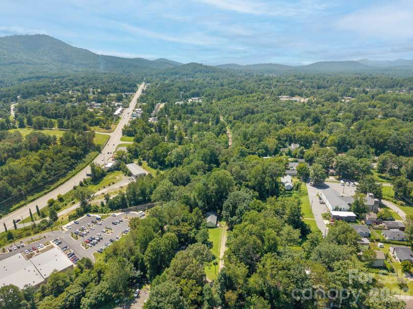 195 Shiloh Road, Asheville, NC 28803.  MLS# CAR4416952, YatesRealty ID 46192. 