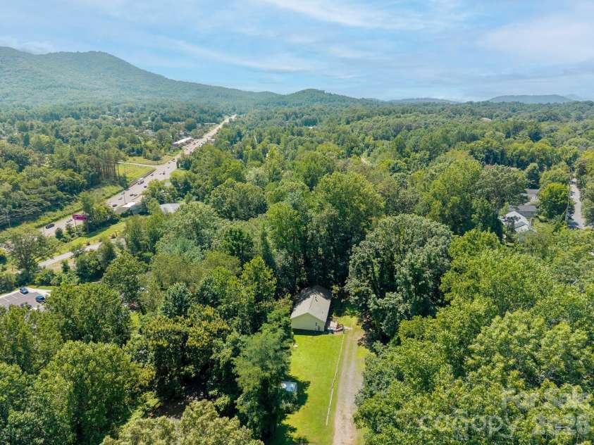 195 Shiloh Road, Asheville, NC 28803.  MLS# CAR4416952, YatesRealty ID 46192. 