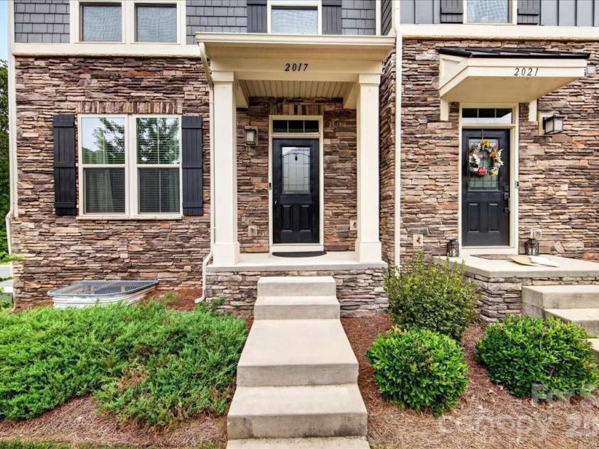 2017 Birchside Drive, Charlotte, NC 28205.  MLS# CAR4416800, YatesRealty ID 46193. 