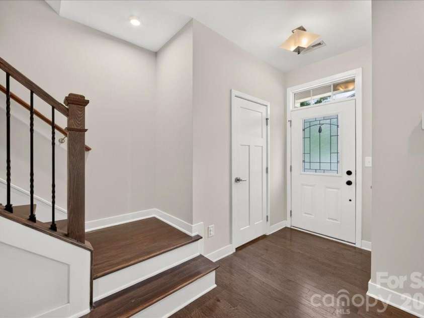2017 Birchside Drive, Charlotte, NC 28205.  MLS# CAR4416800, YatesRealty ID 46193. 