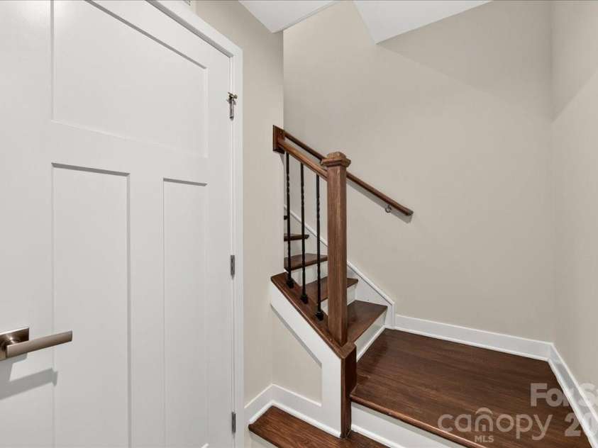 2017 Birchside Drive, Charlotte, NC 28205.  MLS# CAR4416800, YatesRealty ID 46193. 