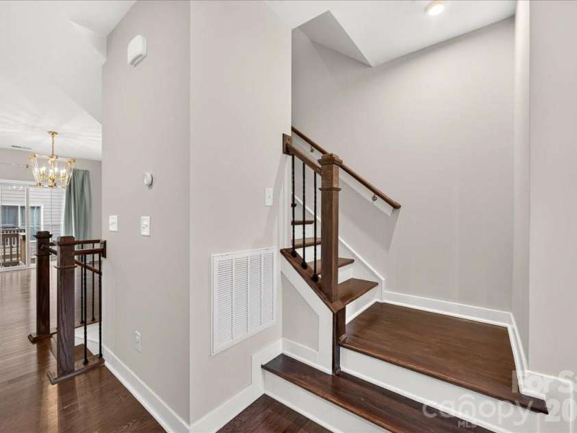 2017 Birchside Drive, Charlotte, NC 28205.  MLS# CAR4416800, YatesRealty ID 46193. 