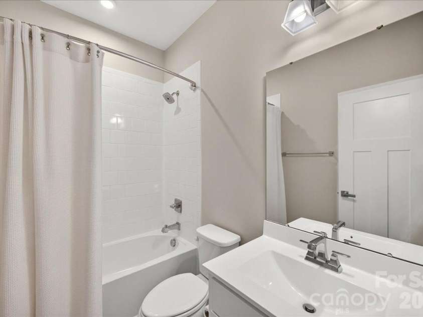 2017 Birchside Drive, Charlotte, NC 28205.  MLS# CAR4416800, YatesRealty ID 46193. 