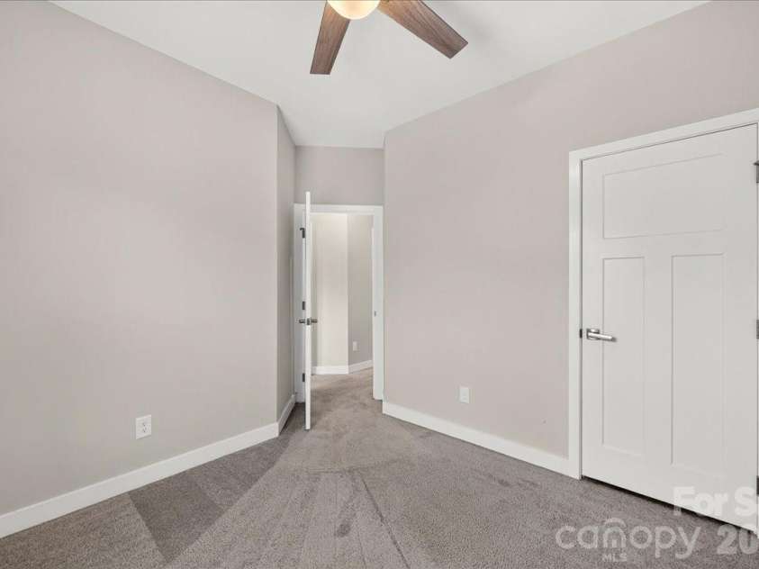 2017 Birchside Drive, Charlotte, NC 28205.  MLS# CAR4416800, YatesRealty ID 46193. 
