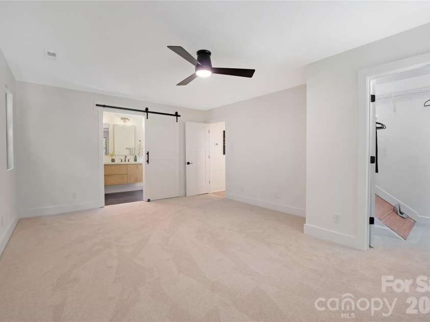 6316 Grove Park Boulevard, Charlotte, NC 28215.  MLS# CAR4415674, YatesRealty ID 46195. 