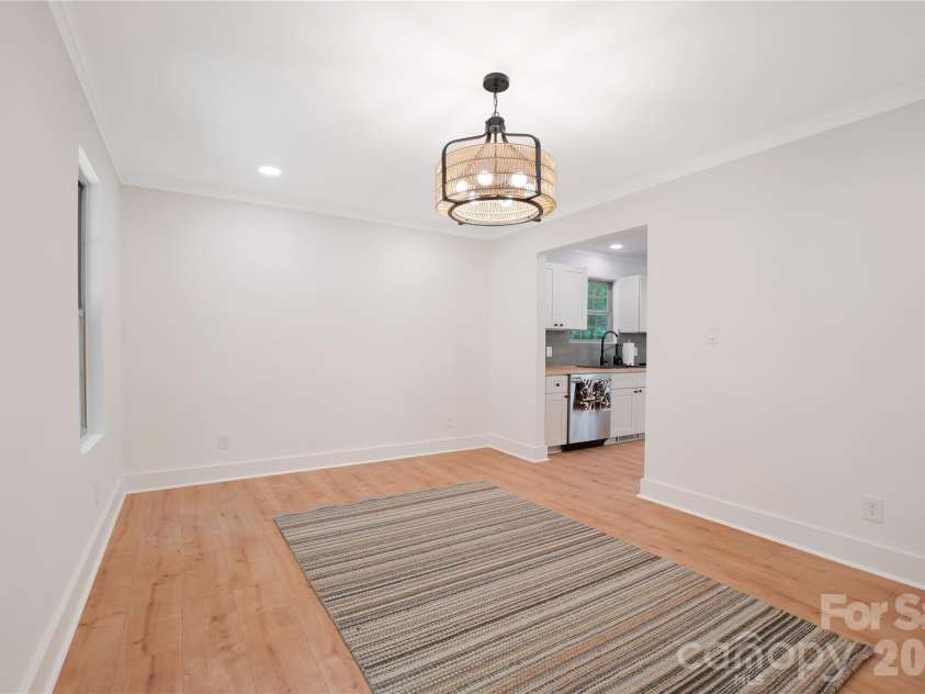 6316 Grove Park Boulevard, Charlotte, NC 28215.  MLS# CAR4415674, YatesRealty ID 46195. 