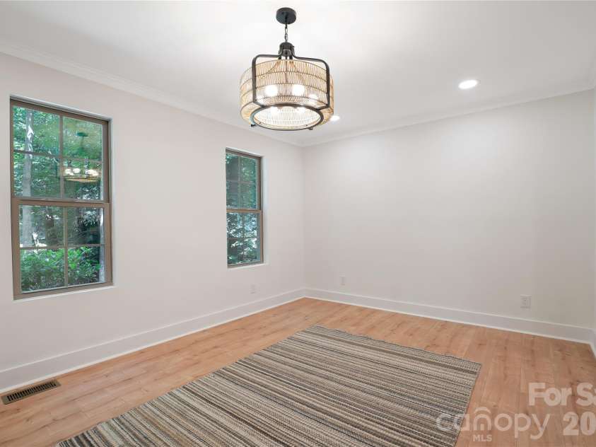 6316 Grove Park Boulevard, Charlotte, NC 28215.  MLS# CAR4415674, YatesRealty ID 46195. 