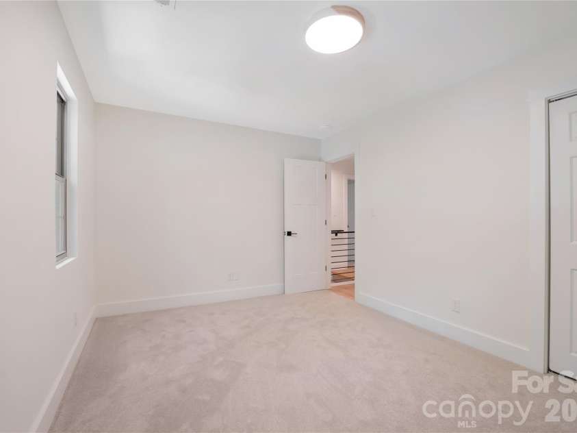 6316 Grove Park Boulevard, Charlotte, NC 28215.  MLS# CAR4415674, YatesRealty ID 46195. 