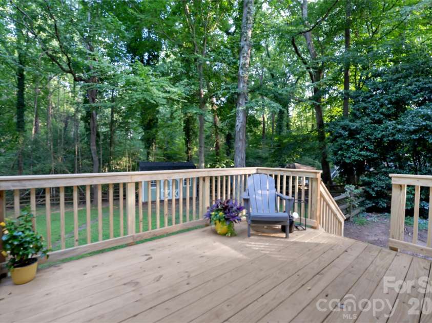 6316 Grove Park Boulevard, Charlotte, NC 28215.  MLS# CAR4415674, YatesRealty ID 46195. 