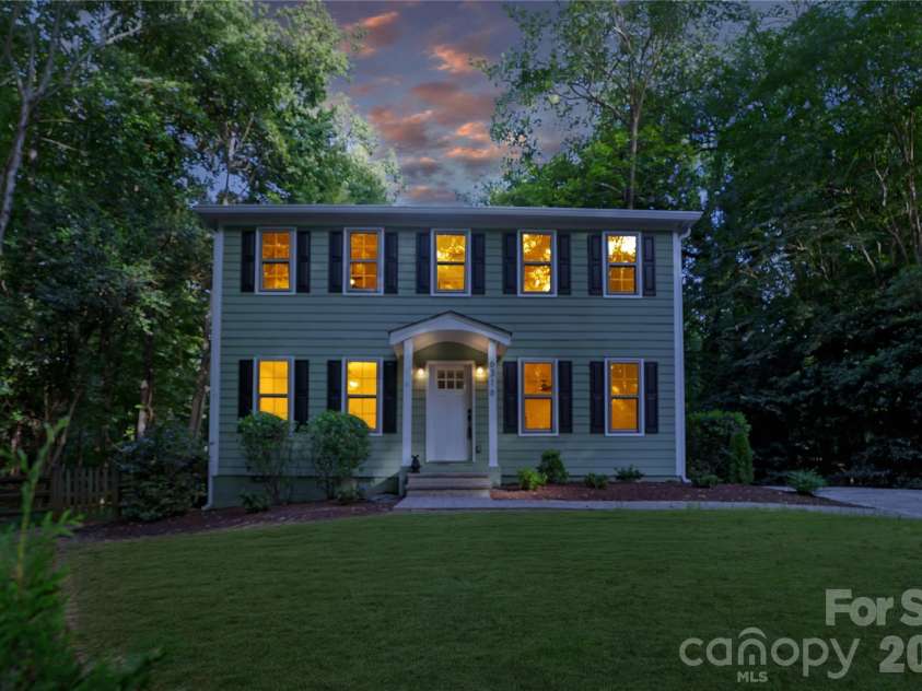 6316 Grove Park Boulevard, Charlotte, NC 28215.  MLS# CAR4415674, YatesRealty ID 46195. 