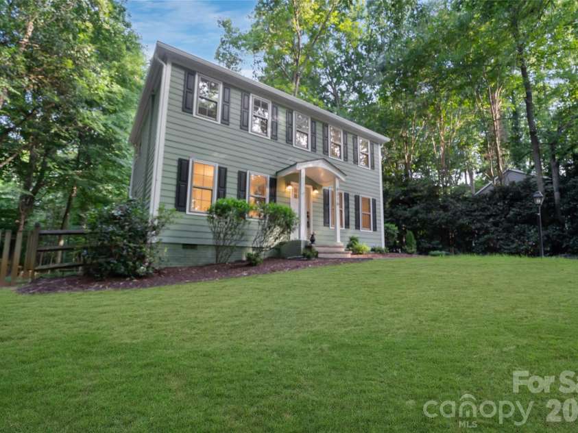 6316 Grove Park Boulevard, Charlotte, NC 28215.  MLS# CAR4415674, YatesRealty ID 46195. 